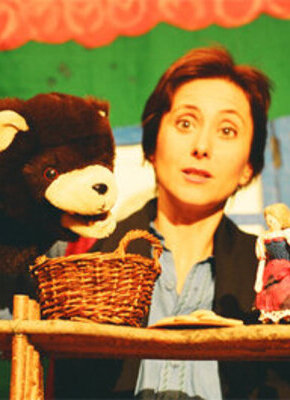 Bild von 5 im Handschuh