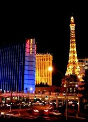 Laboris - Stadt aus Strom