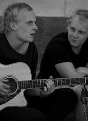 Bild von Twins of June - Singer/Songwriter from Denmark