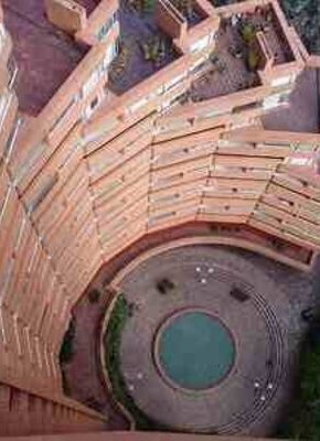 Bild von Vortrag und Konzert: Rogelio Salmona und die Backsteinarchitektur in Bogota