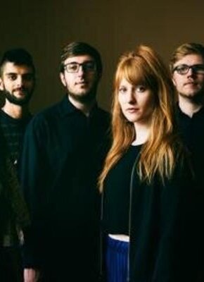 Bild von Lariza: "Gold Seeker" | neo jazz pop aus Köln