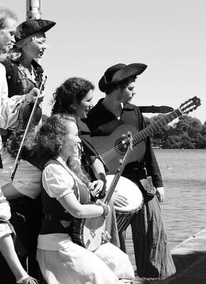 Bild von Folks on Planks – Folk-Shanty-Konzert