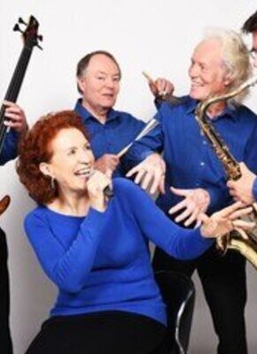 Bild von Advent-Night with Moonlight – Swing-Pop-Latin-Blues-Konzert