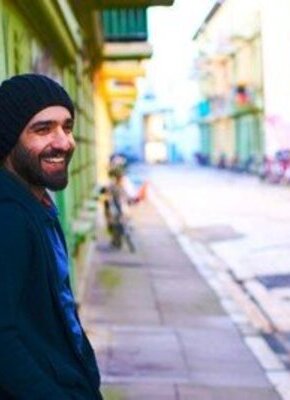 Bild von Unterdrückte Völker, vereinigt euch! Vernissage Ausstellung - Musik: Jiyan Arjin