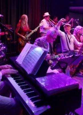 Bild von LOLA SWINGT! Big Band Dance Night