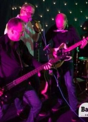 Bild von Barman?s Burden | Serving alternative country