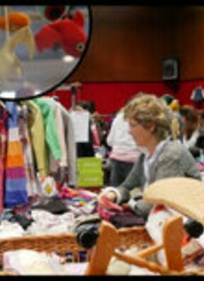 Bild von Bobbycar und Kidsklamotte | Flohmarkt rund ums Kind