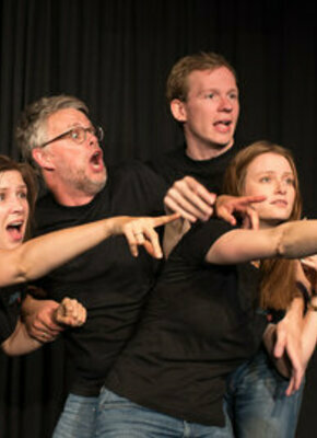 Bild von Dünnes Eis: Kinder an die Macht! | Improtheater