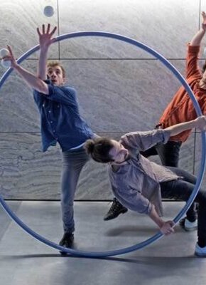 Bild von Zirkusfestival Hamburg LurUPina Compagnie Wurst