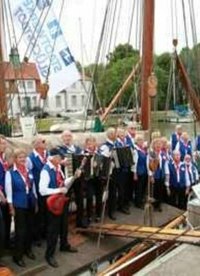 Bild von Kaffee, Kuchen & Kultur mit dem Shanty-Chor der Henneberg Bühne