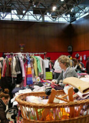 Bild von Bobbycar & Kidsklamotte | Indoormarkt rund ums Kind