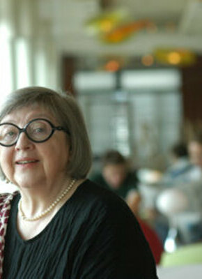 Bild von Sybil Gräfin Schönfeldt zur Benefiz - Lesung im Ledigenheim