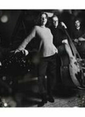 Bild von Das rollende Sofa: Klotzquintett "Little trip to heaven"