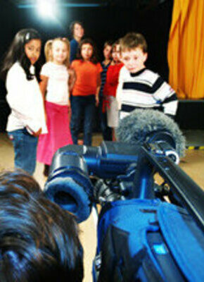 Dein Weihnachts-Werbespot! Schauspiel-Workshops ab 8 J.