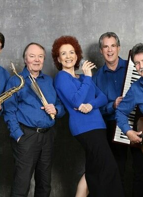 Bild von Winternight with „Moonlight“ – Swing-Pop-Blues-Latin-Konzert