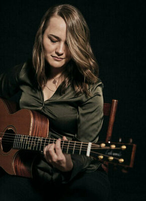 Bild von HAMBURGER GITARRENTAGE / NEUE SZENE: SOPHIE CHASSÉE LIVE
