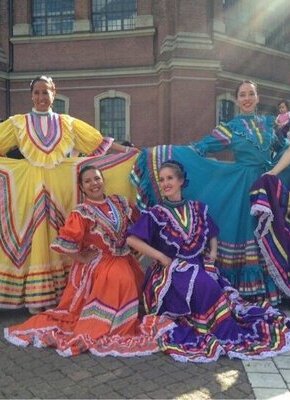 Bild von 'Sol Mexicano' tanzt: Frauen aus México