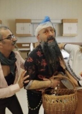 Bild von Bos Ver Be Doktor - auf türkischTheater