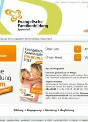 Familien gemeinsam in Aktion - Holzwerken