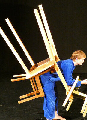 Bild von young female focus