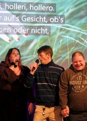 Bild von Karaoke mit Herz
