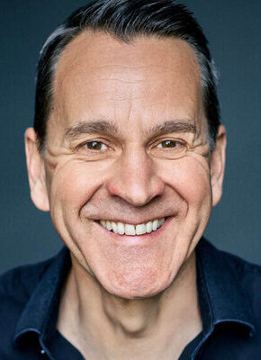 Bild von MICHAEL EHNERT liest aus seinem Roman "Hamburg, Wache 16"