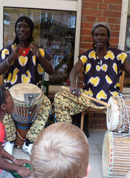 Afrikanischer Frühling: Kinderkonzert