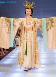 Han Couture: Chinas klassische Kleidung - Vortrag mit Modenschau und Gesprächen