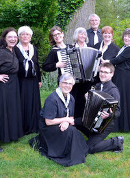 Musik im faltenreichen Gewandt