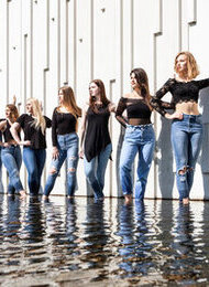 LOLA ROGGE SCHULE: Abschlusschoreographien "Schluss.Aus.Tanz!"