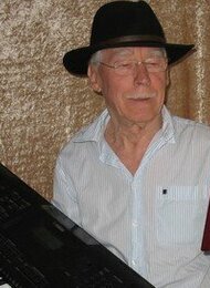 Leben – Lieben – Humor: Autorenlesung mit László Kova