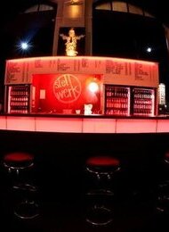 1 Jahr Endstation Punk