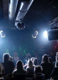 Revolt! Godless und Divide