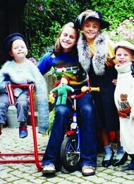 Bobbycar und Kidsklamotte