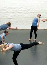 LOLA ROGGE SCHULE - AUFNAHMEPRÜFUNGEN FÜR DIE BERUFSAUSBILDUNG TANZPÄDAGOGIK