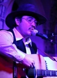 Nabil Ahmed | Singer Songwriter aus Harburg