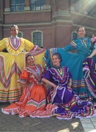 'Sol Mexicano' tanzt: Frauen aus México