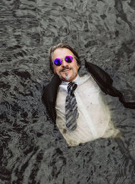 Ray Cooper | Singer Songwriter & Multi-Instrumentalist