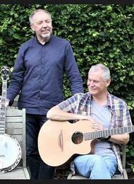 Amos & Rocks | Gitarre, Banjo & Bouzouki aus Schottland