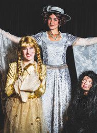 Weihnachtsmärchen – Frau Holle