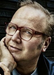 Till Raether liest aus seinem neuen Kriminalroman „Danowski: Sturmkehre“ fürs Ledigenheim – zu Gast im Kleinen Michel