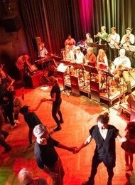 Shiny's Ballroom - LOLA Swingt!